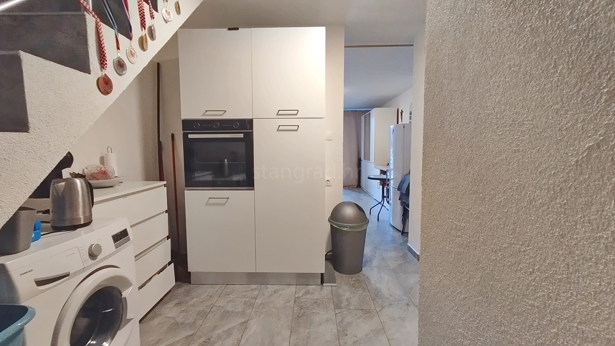 Novi Vinodolski, dvoetažni apartma blizu morja!