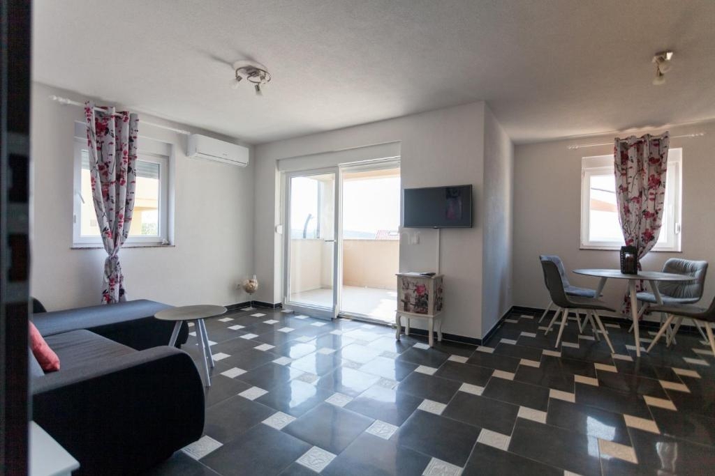 Uvala Soline ekskluzivna vila s 6 apartmaji bazenom in pogledom na morje!