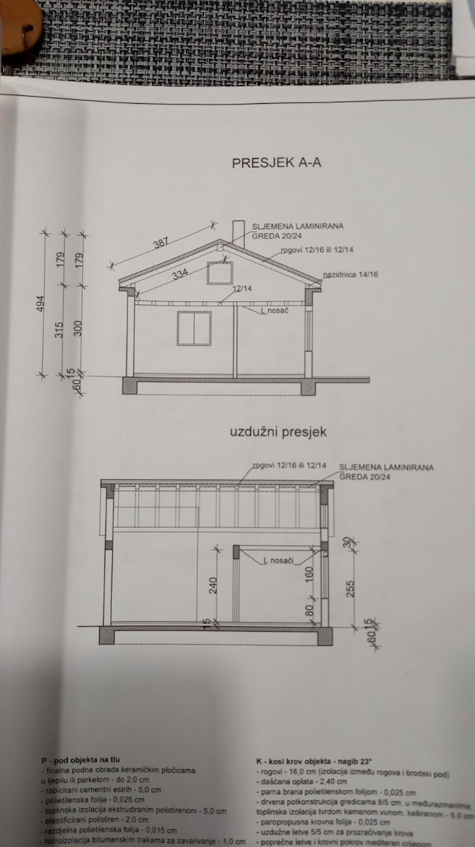 Okolica Crikvenice, dve samostojni hiši z bazenom na mirni lokaciji, PRODAMO!