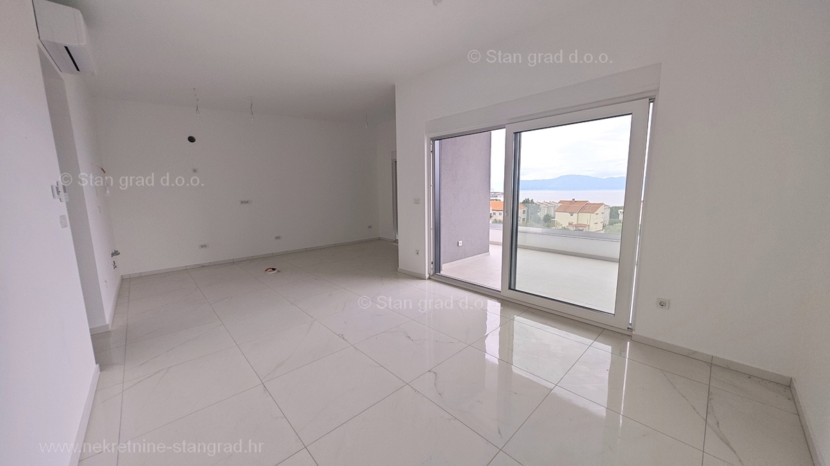 Malinska, dva nova moderna apartmaja z vrtom in pogledom na morje!