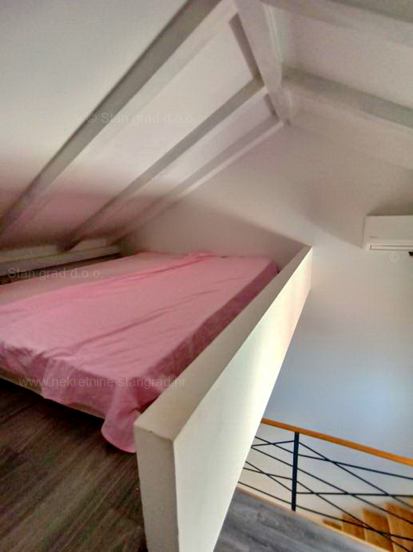 Baška, dvoetažni apartma, le 50 m od morja, prodamo!!