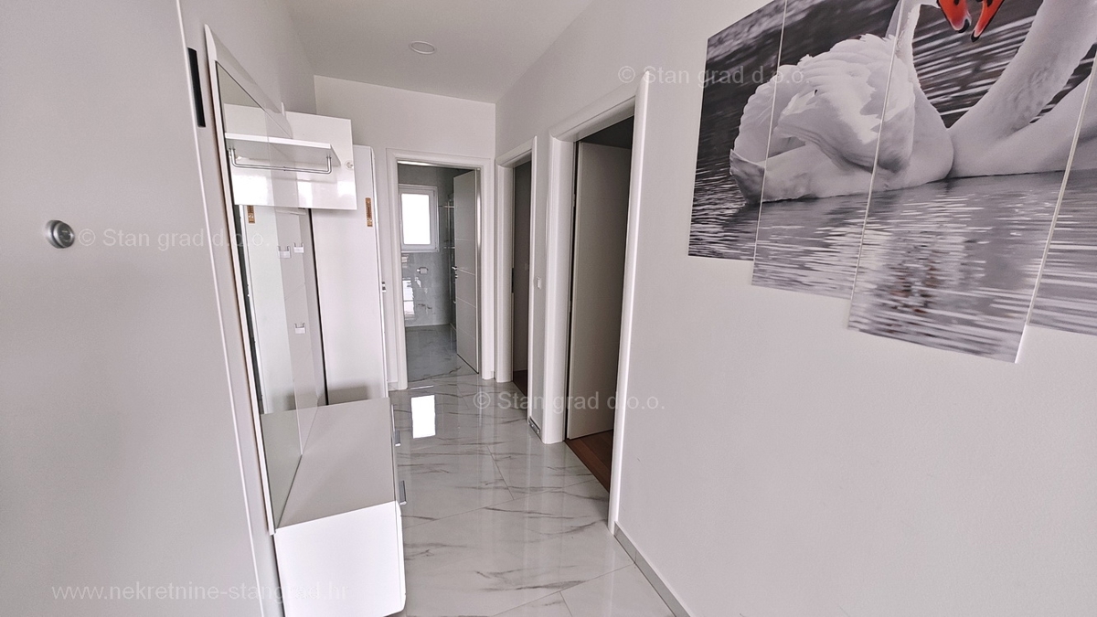 Malinska, moderen apartma z odprtim pogledom na morje!
