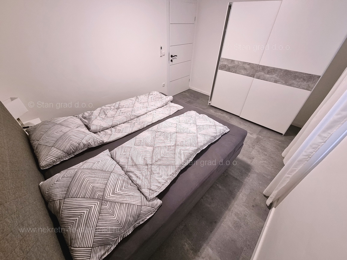 Okolica Krka, popolnoma opremljen dvosobni apartma v 1. nadstropju!