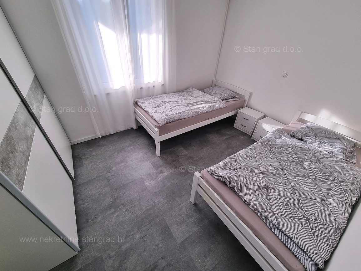 Okolica Krka, popolnoma opremljen dvosobni apartma v 1. nadstropju!