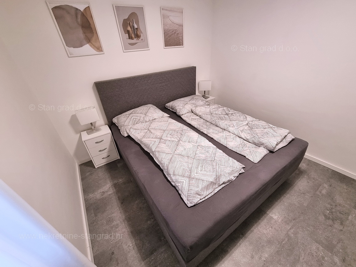 Okolica Krka, popolnoma opremljen dvosobni apartma v 1. nadstropju!