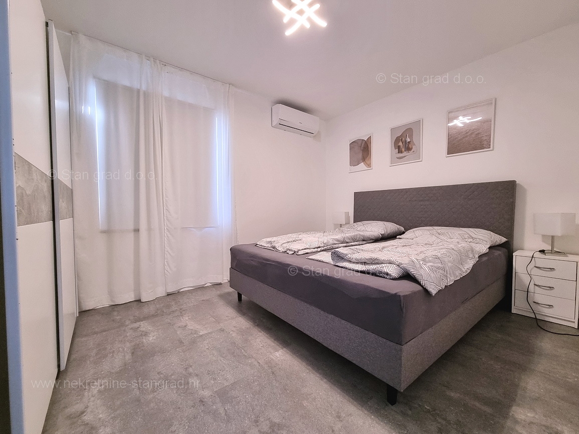 Okolica Krka, popolnoma opremljen dvosobni apartma v 1. nadstropju!