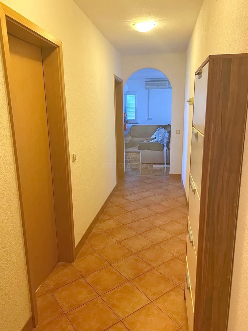 Malinska, udoben pritlični apartma blizu morja!