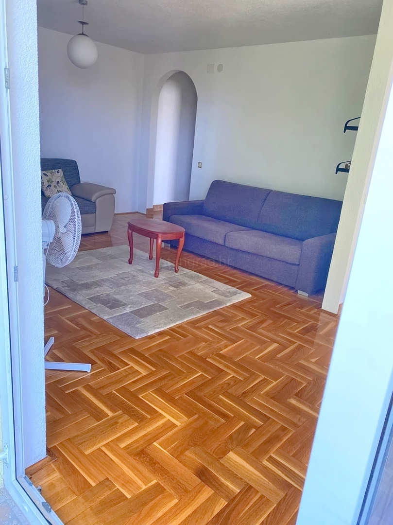 Malinska, udoben pritlični apartma blizu morja!