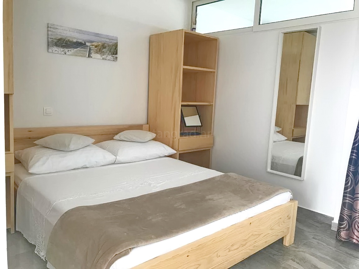 Omišalj, luksuzna stanovanjska stavba z apartmaji in penthouseom!