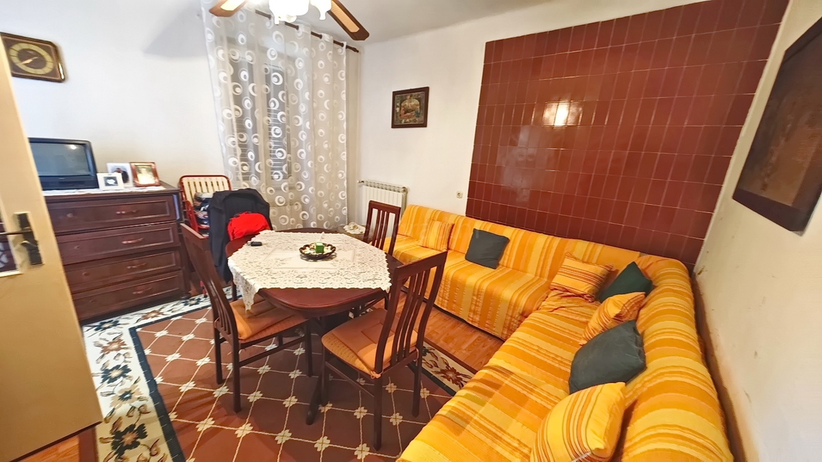Dobrinj, samostojna hiša z odprtim pogledom na morje!