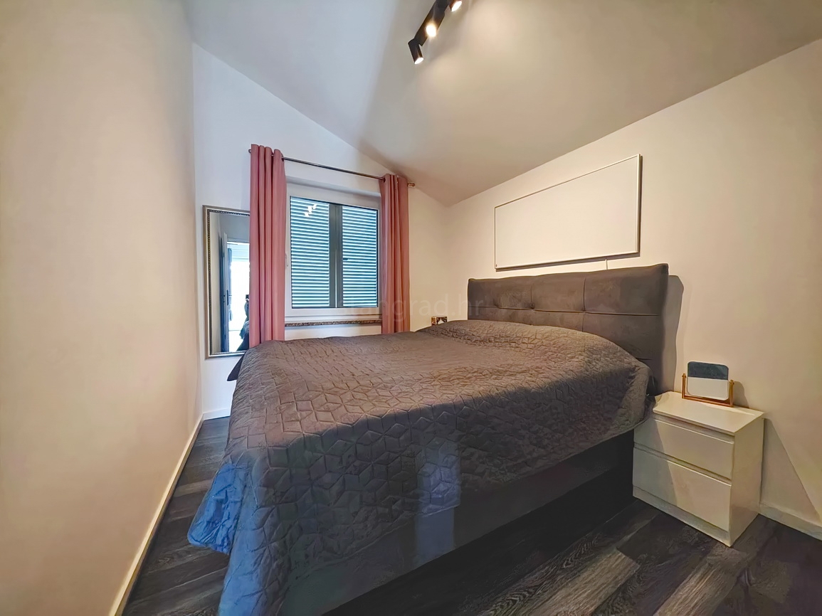 Malinska, opremljeno enosobno stanovanje blizu centra in morja!