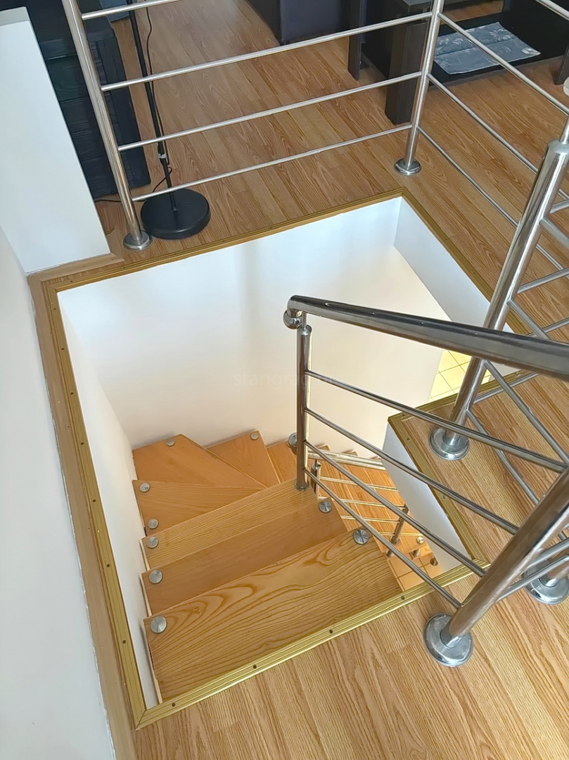 Krk, dvonadstropno stanovanje blizu morja!