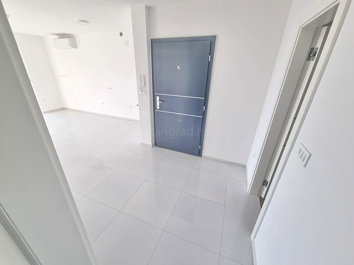 Crikvenica, stanovanje v 1. nadstropju novogradnje s pogledom na morje!