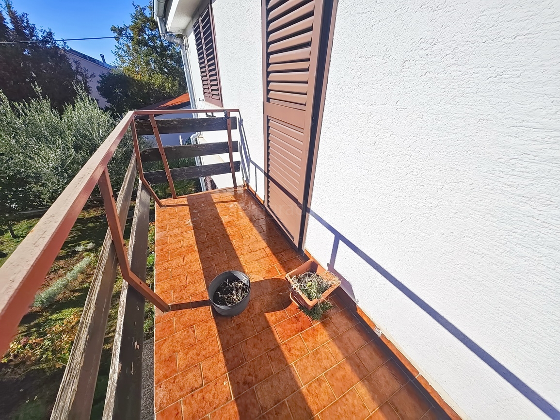 Malinska, dvonadstropno stanovanje v bližini morja!