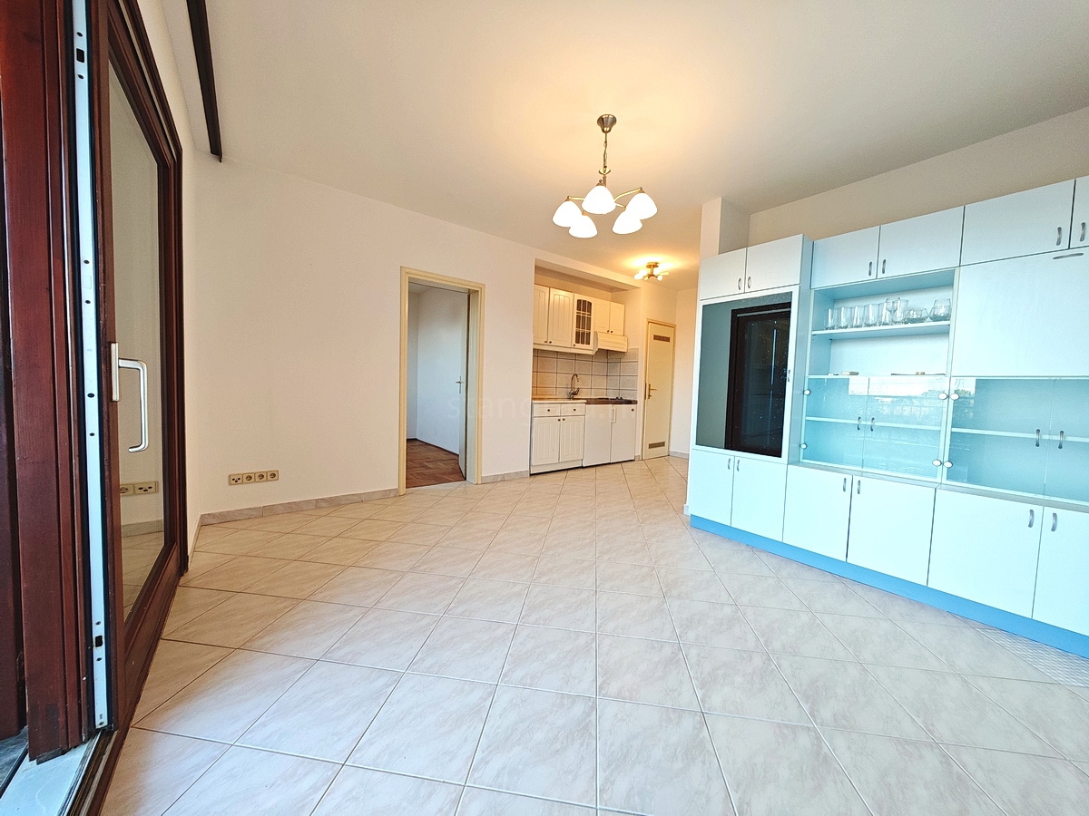 Malinska, pritlično stanovanje zelo blizu morja!