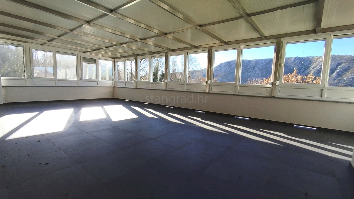 Okolica Crikvenice, novi trisobni stan v prvem nadstropju!