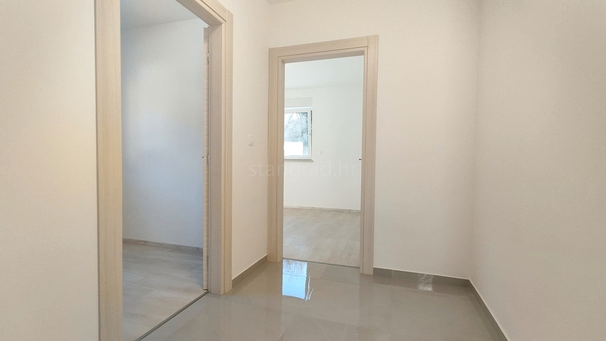 Okolica Crikvenice, novi trisobni stan v prvem nadstropju!