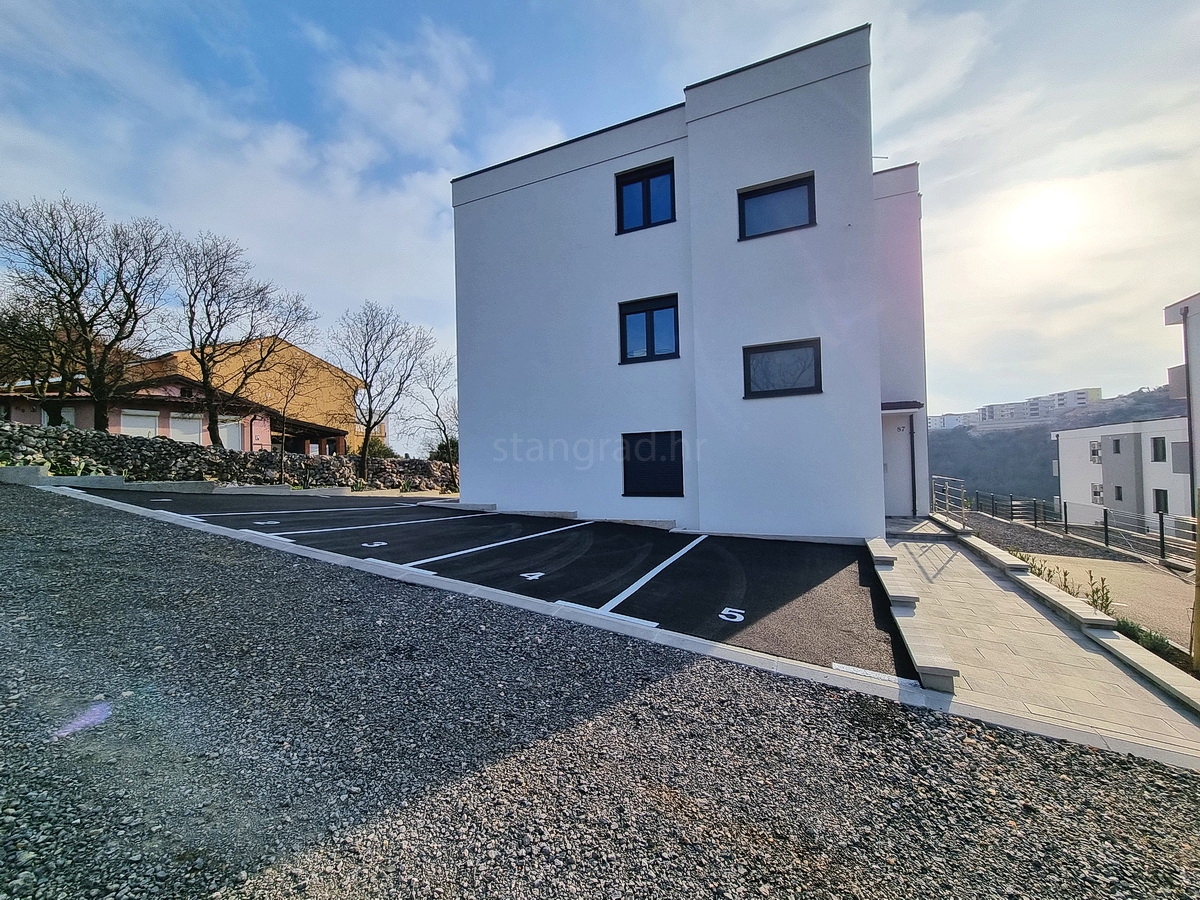 Novi Vinodolski, novo dvosobno stanovanje 2. nadstropje z razgledom!