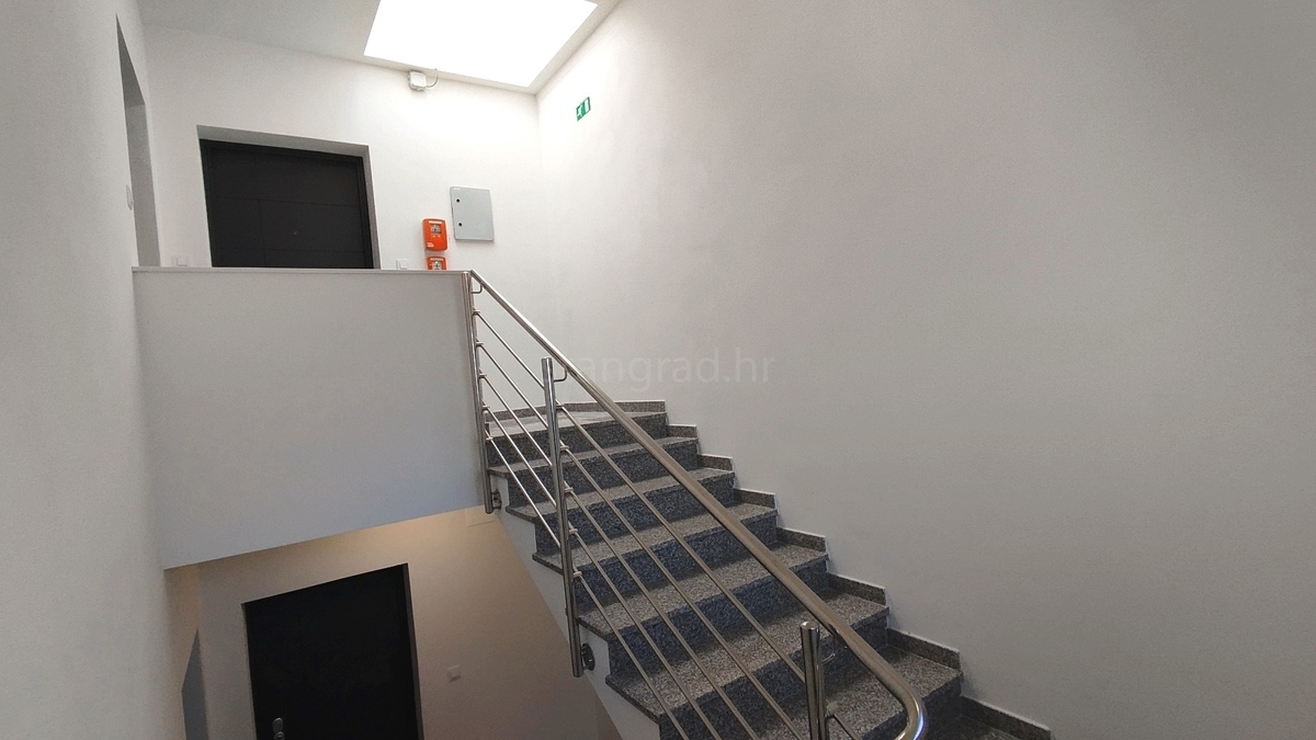 Novi Vinodolski, novo dvosobno stanovanje 2. nadstropje z razgledom!
