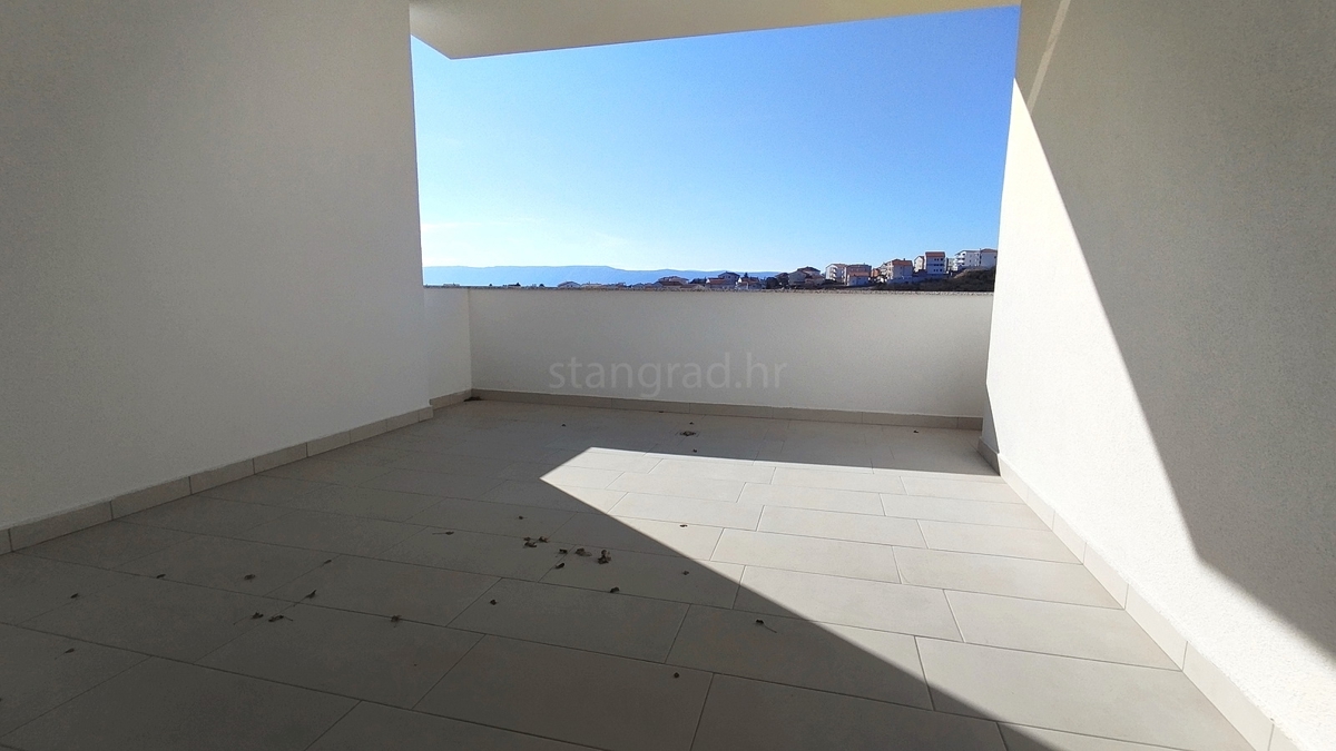 Novi Vinodolski, novo dvosobno stanovanje 2. nadstropje z razgledom!