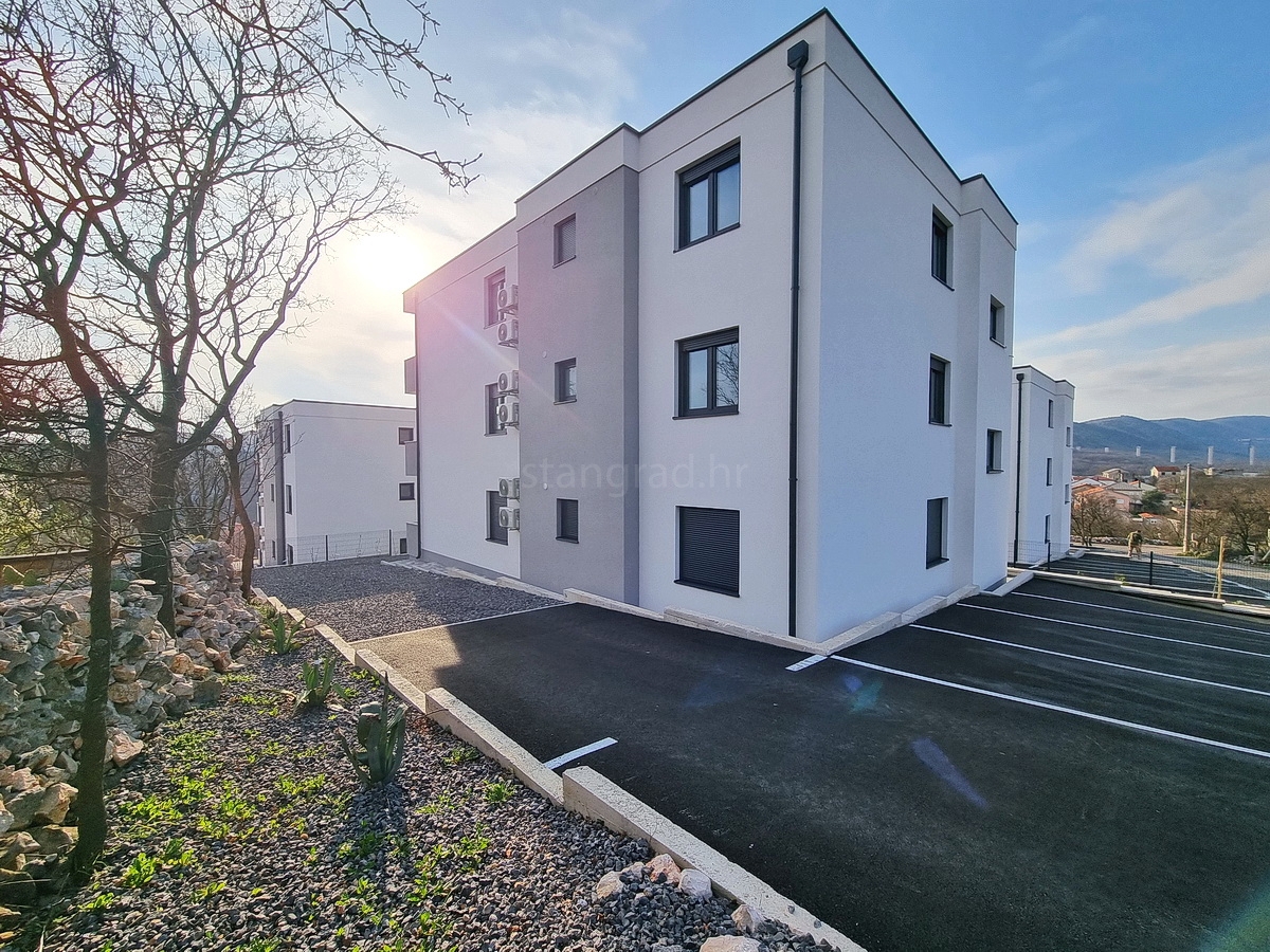 Novi Vinodolski, novo dvosobno stanovanje 2. nadstropje z razgledom!