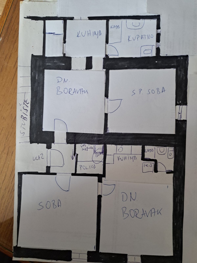 Novi Vinodolski, udobno stanovanje 86 m² le 150 m od plaže!