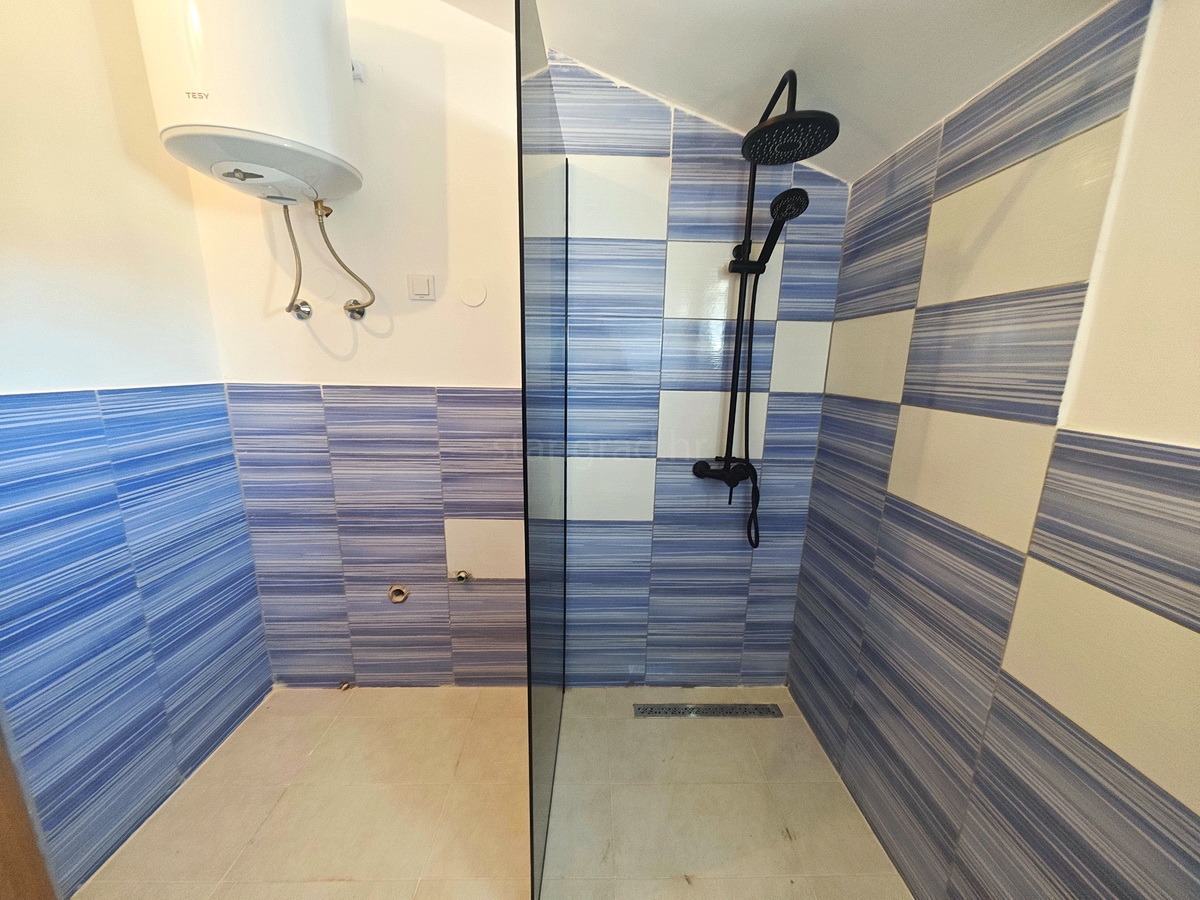 Šilo, prodaja, stanovanje v drugem nadstropju na odlični lokaciji blizu morja