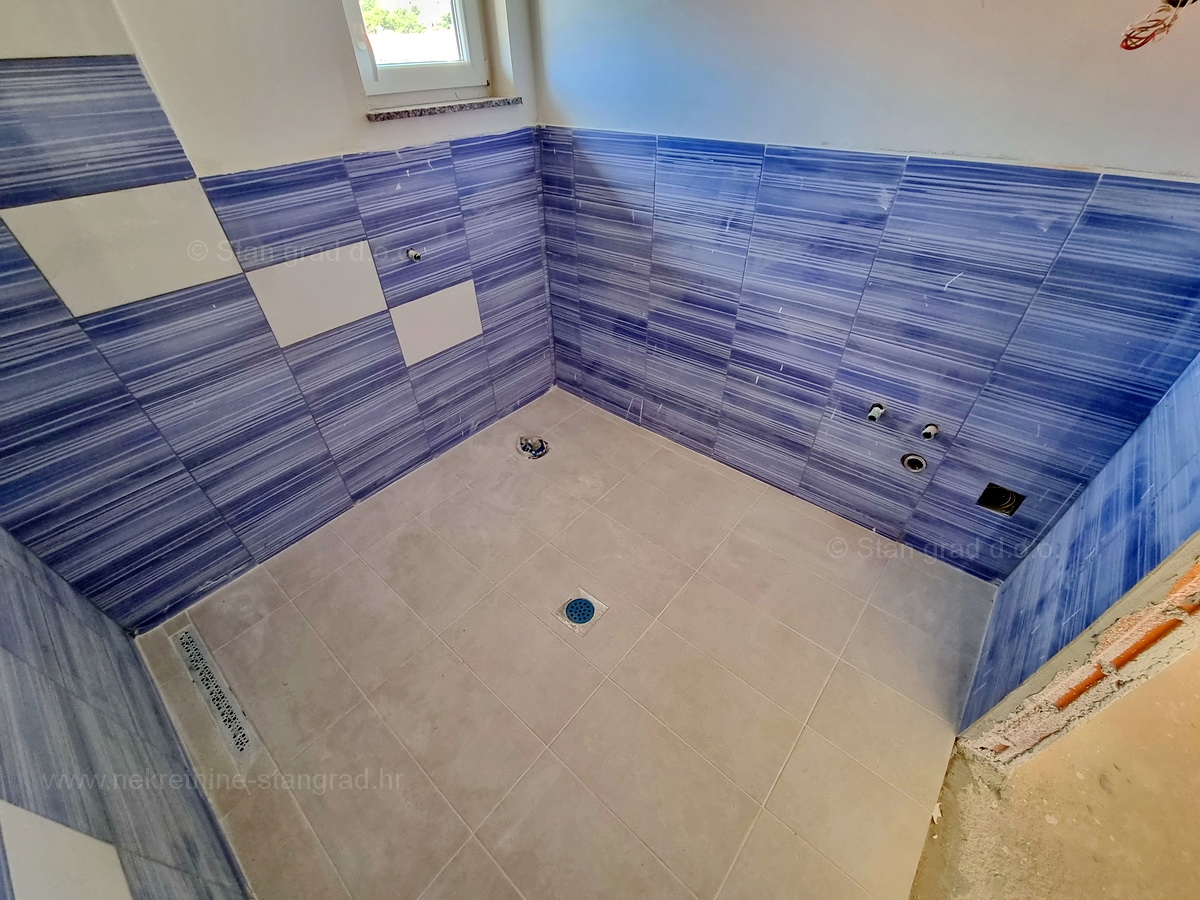 Šilo, prodaja, stanovanje v drugem nadstropju na odlični lokaciji blizu morja