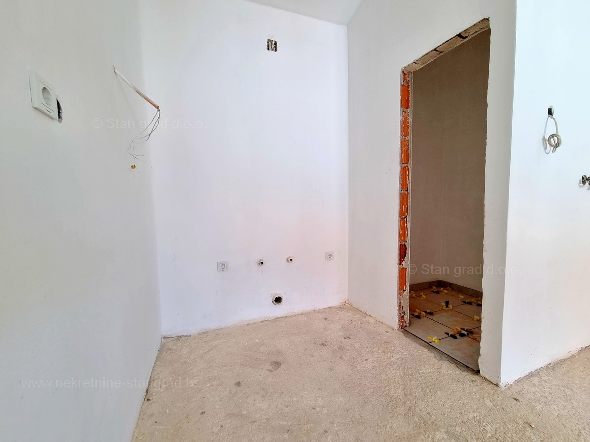 Šilo, prodaja, stanovanje v drugem nadstropju na odlični lokaciji blizu morja