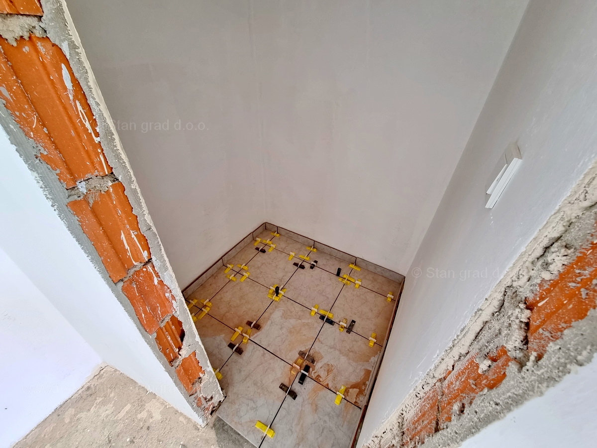 Šilo, prodaja, stanovanje v drugem nadstropju na odlični lokaciji blizu morja