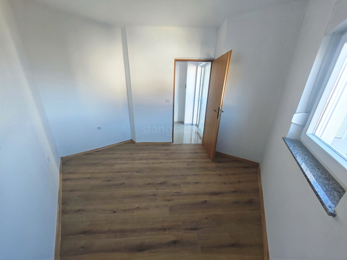 Šilo, prodaja, apartma v prvem nadstropju, le 150 m od morja!