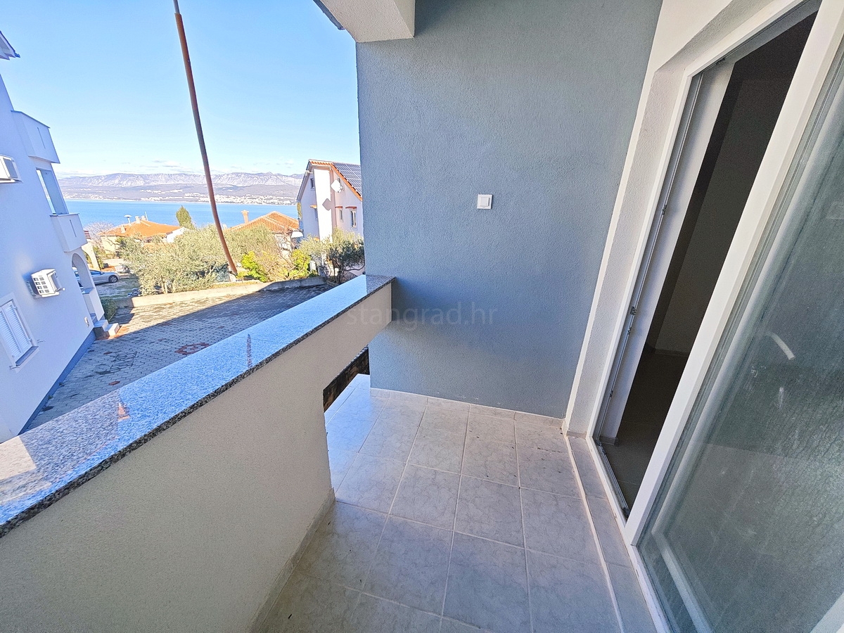 Šilo, prodaja, apartma v prvem nadstropju, le 150 m od morja!