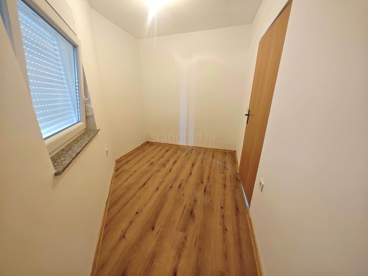 Šilo, prodaja, apartma v prvem nadstropju, le 150 m od morja!