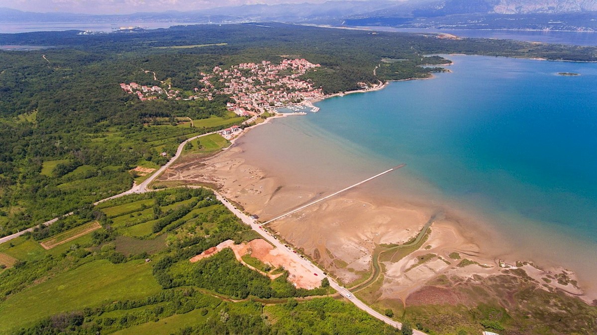 Zaliv Soline, hiša z dvema apartmajema in pogledom na morje, prodaja!