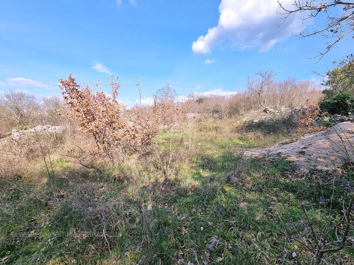 Malinska, gradbeno zemljišče s pogledom na morje, prodaja!