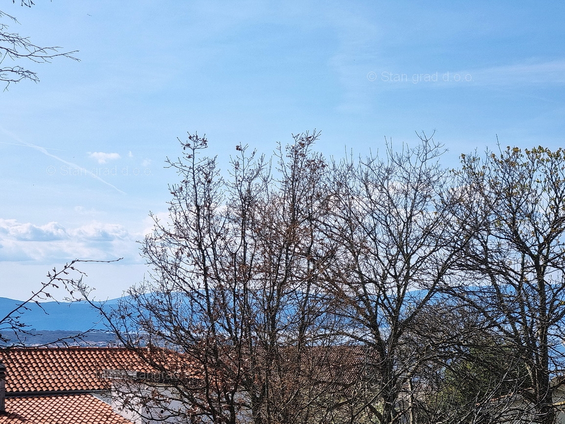 Malinska, gradbeno zemljišče s pogledom na morje, prodaja!