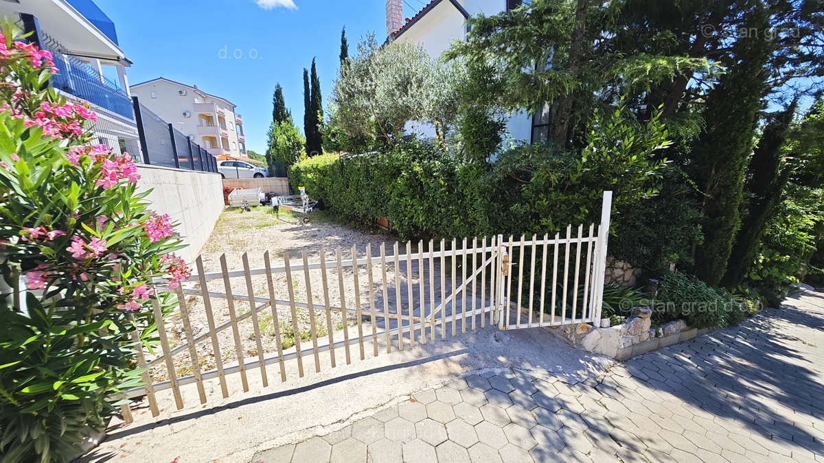 Crikvenica, apartmajska hiša z odprtim pogledom na morje!