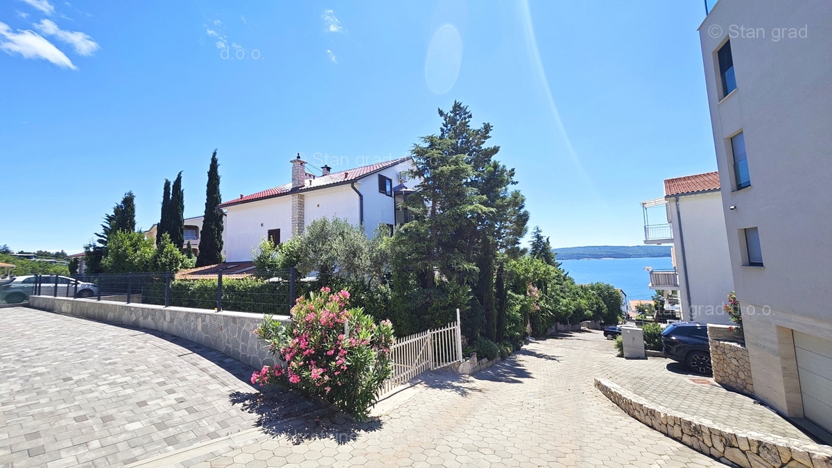 Crikvenica, apartmajska hiša z odprtim pogledom na morje!