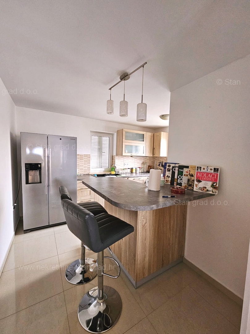 Malinska, dvoetažni apartma z odprtim pogledom na morje!
