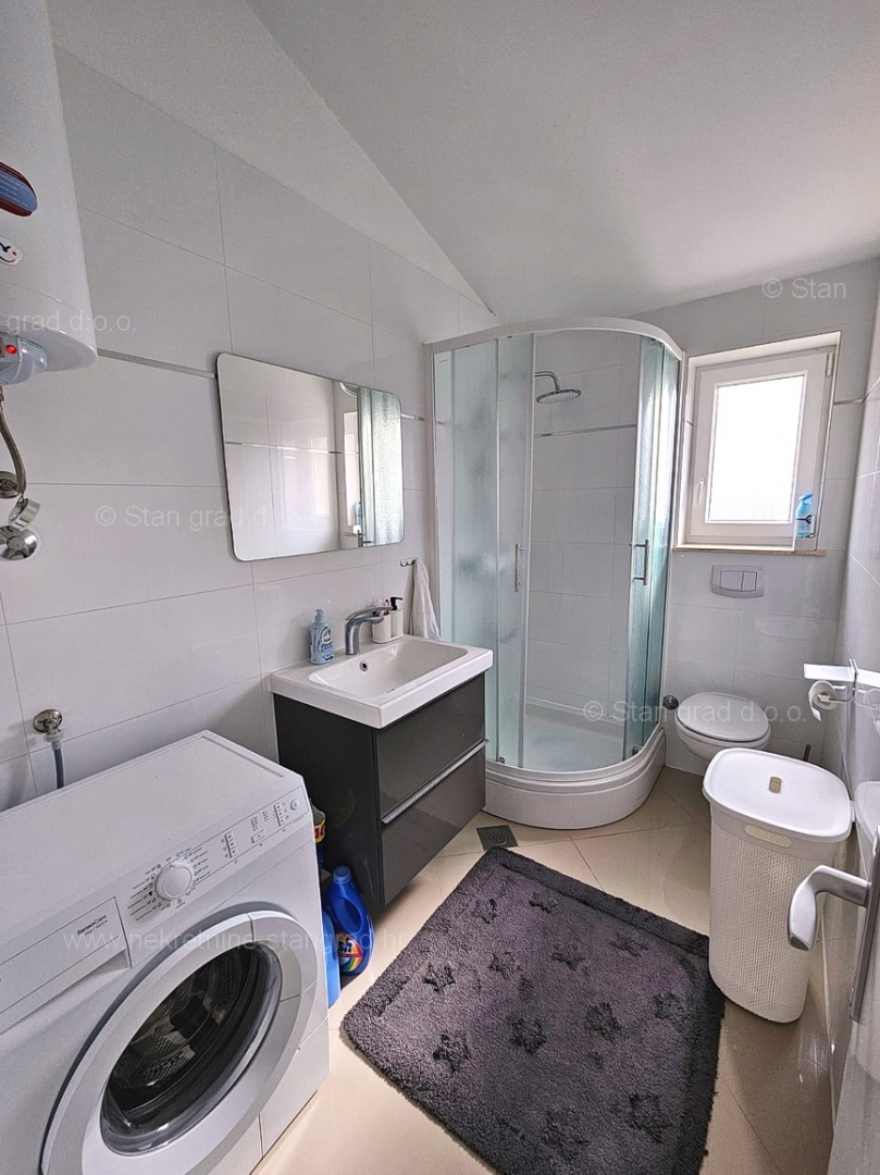 Malinska, dvoetažni apartma z odprtim pogledom na morje!