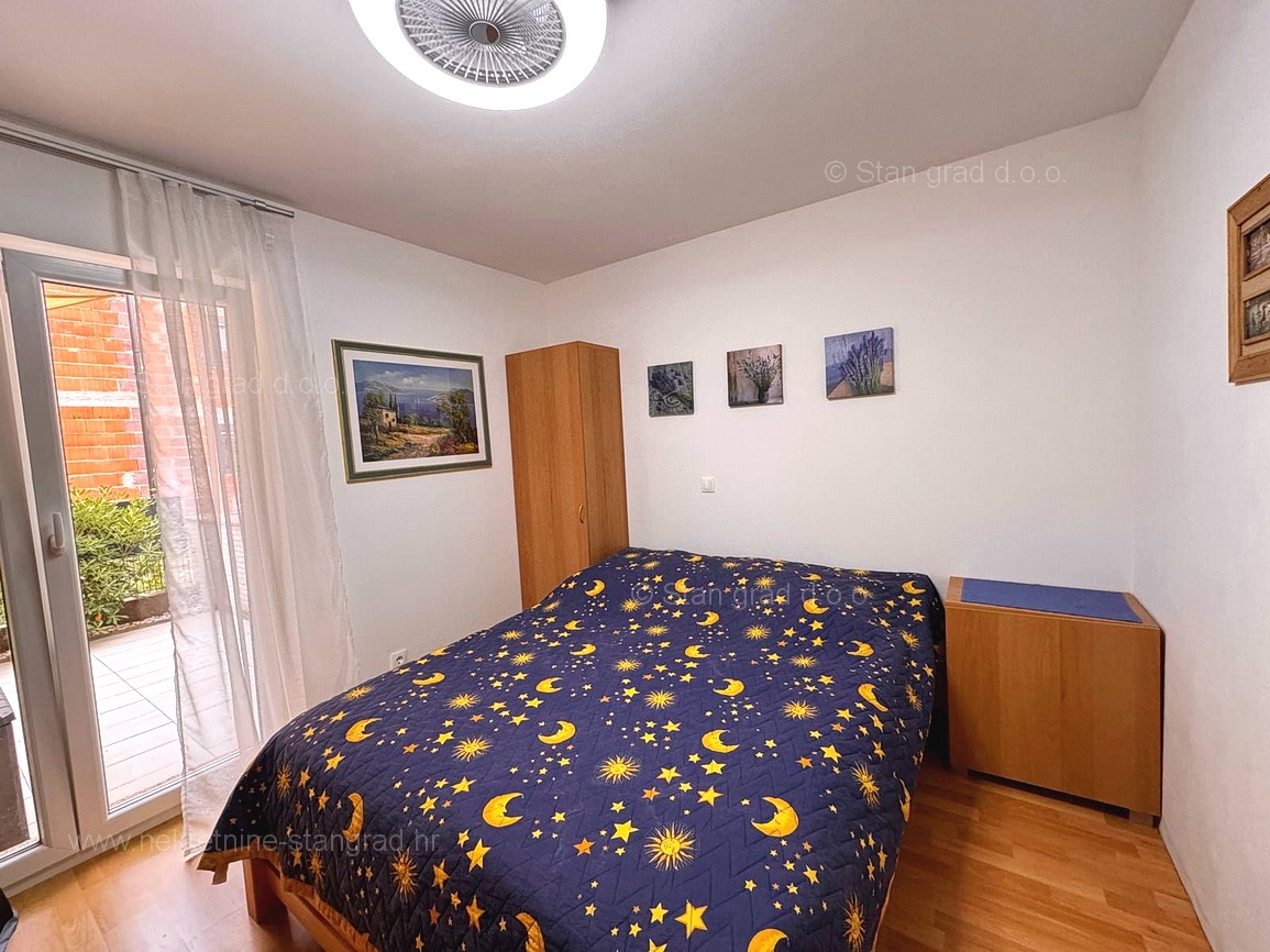 Okolica Baške, dva apartmaja na mirni lokaciji!