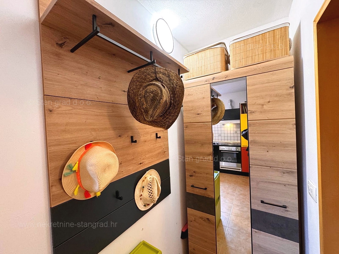 Okolica Baške, dva apartmaja na mirni lokaciji!