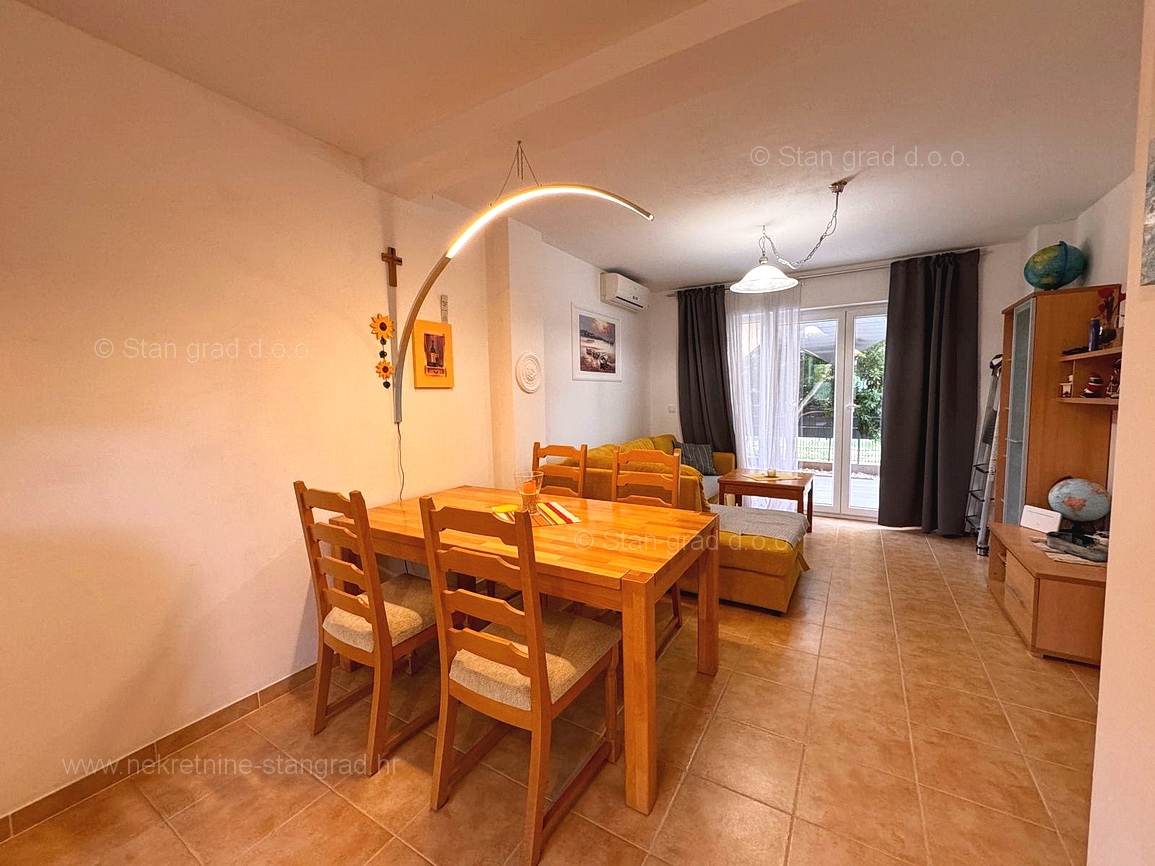 Okolica Baške, dva apartmaja na mirni lokaciji!