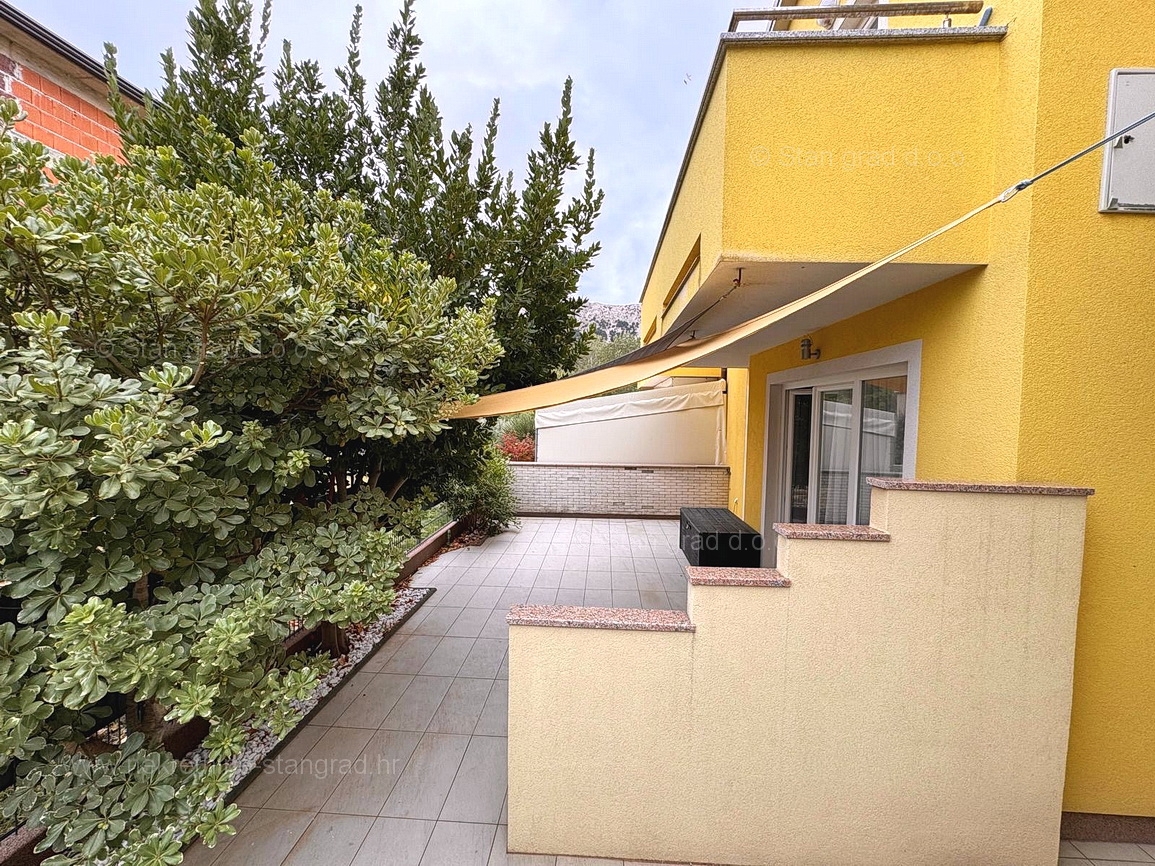 Okolica Baške, dva apartmaja na mirni lokaciji!