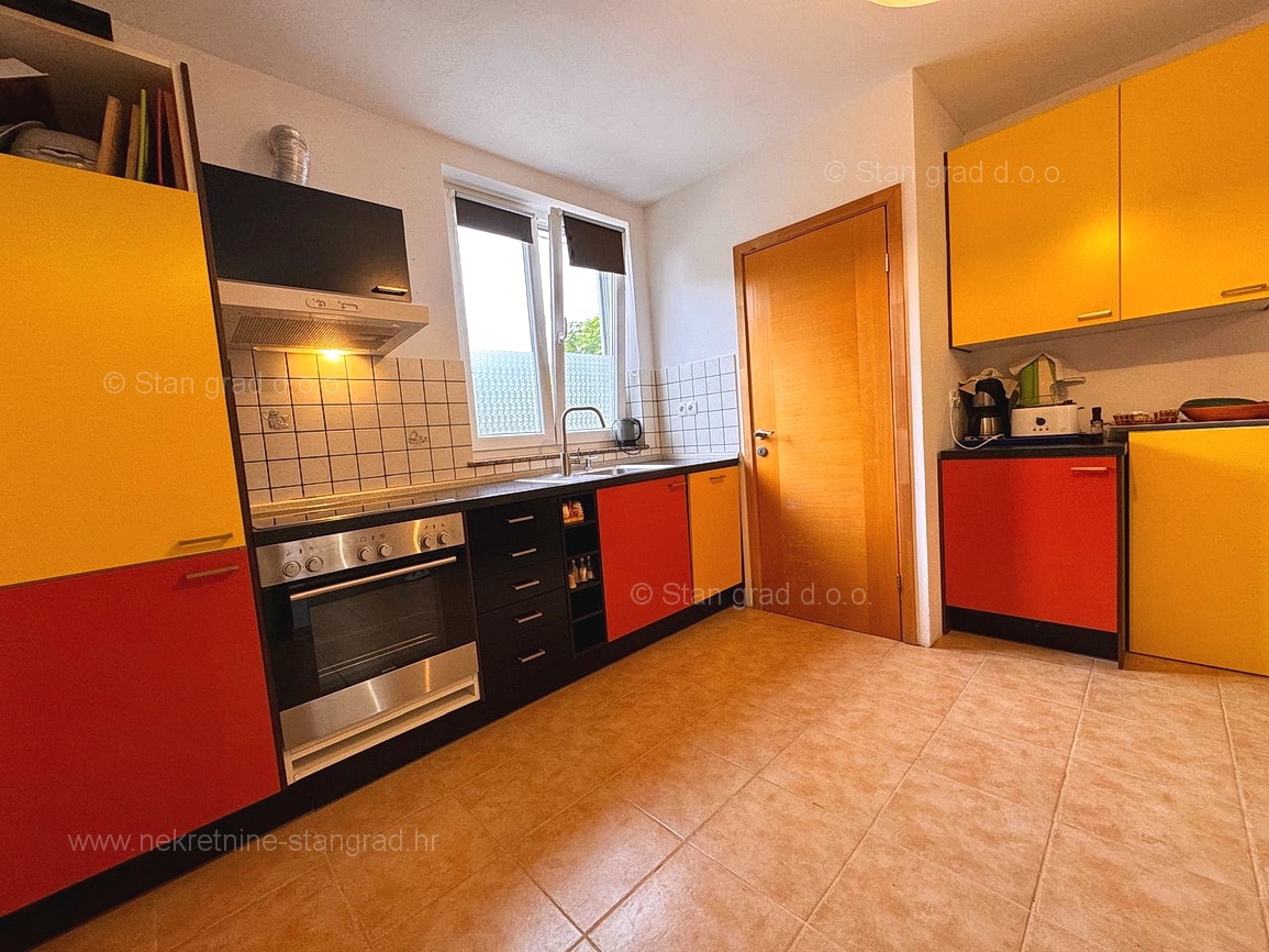 Okolica Baške, dva apartmaja na mirni lokaciji!