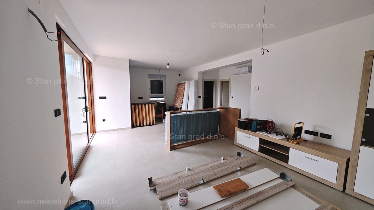 Malinska, dva apartmaja na mirni lokaciji!