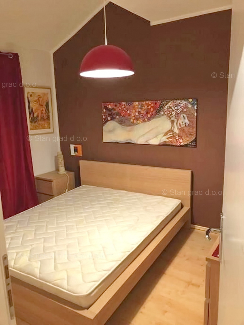 Krk, okolica, opremljen apartma v 2. nadstropju s pogledom na morje!