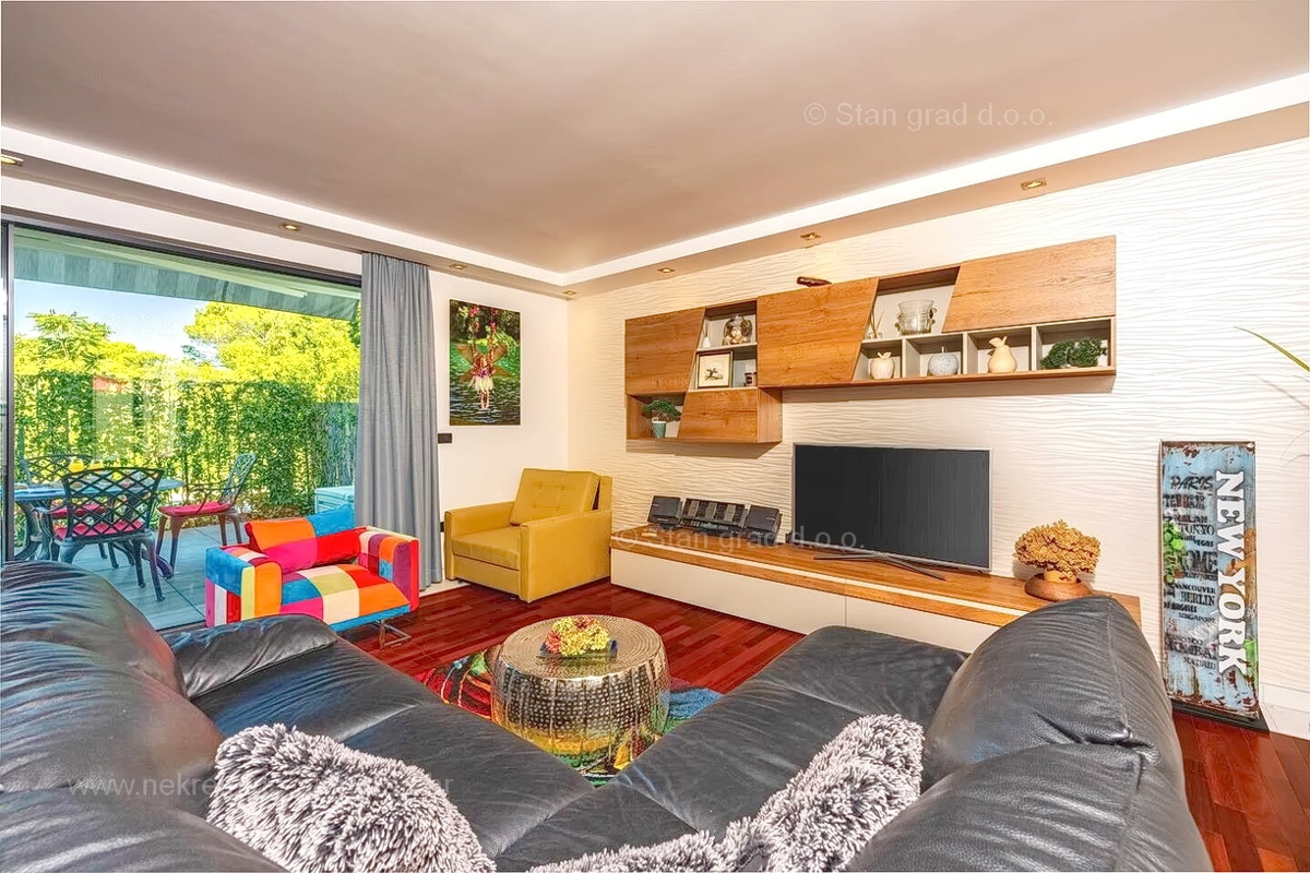 Malinska, luksuzen apartma z vrtom blizu morja!