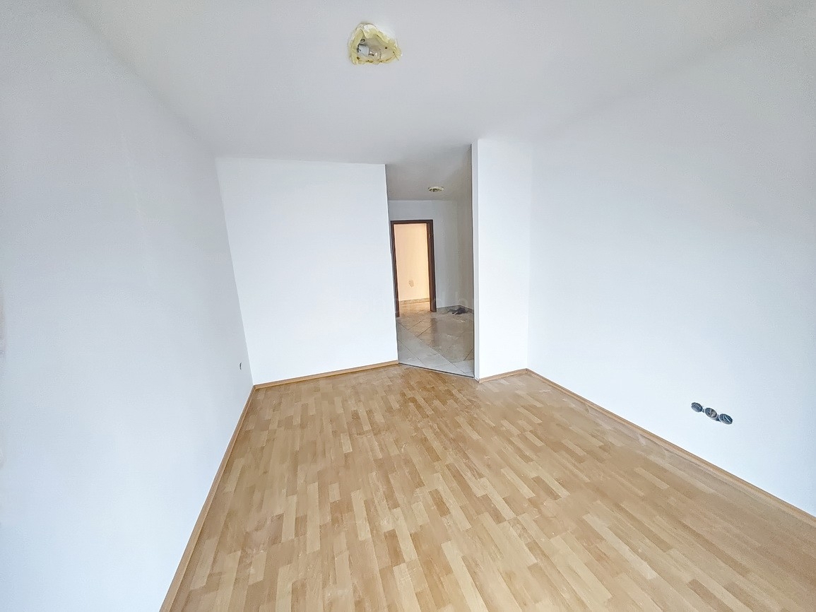 Njivice, apartma na odlični lokaciji s pogledom na morje!