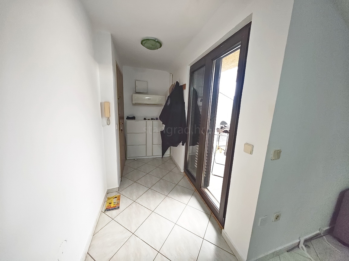 Malinska, enosobno stanovanje s pogledom na morje!